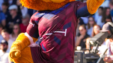 Léo